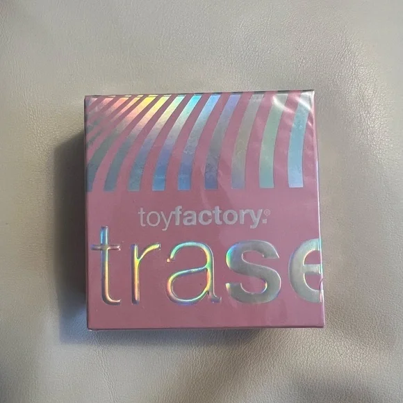 Toyfactory Traset Setting Powder in Translucent - Picture 6 of 7